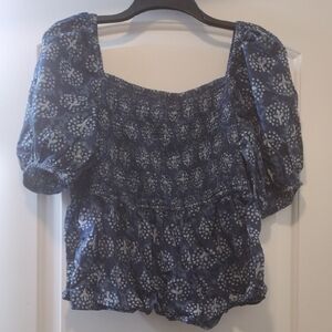 Puff Sleeve Smocked Top Dizzy Lizzy Size L. , New